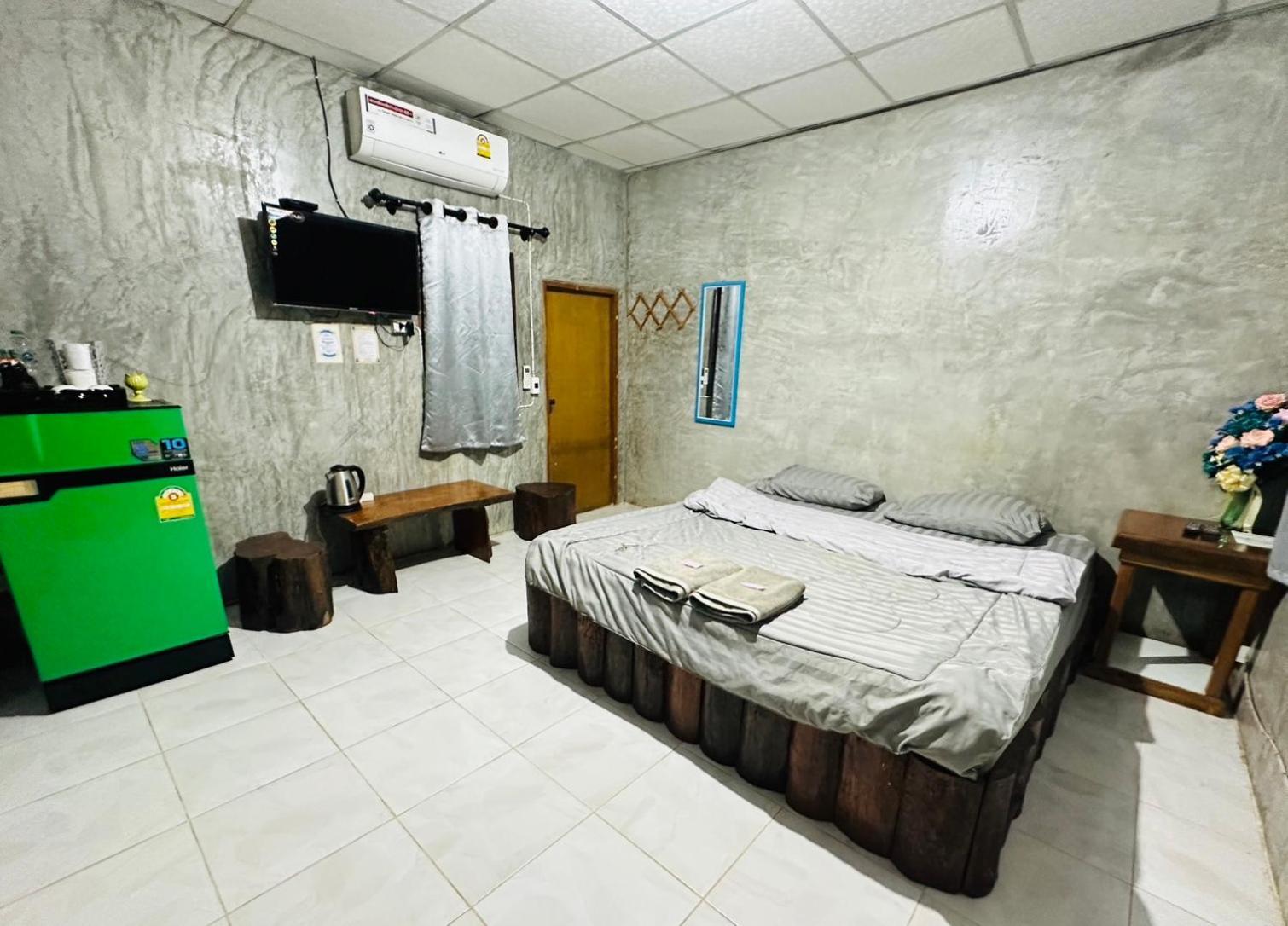 บ้านภทรพรรณ ขุนยวม แม่ฮ่องสอน Ban Pataraphan Khunyuam Maehongson Thailand Ban Khun Yuam 外观 照片